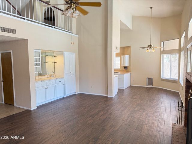 7031 W WESCOTT Drive, Glendale, AZ 85308