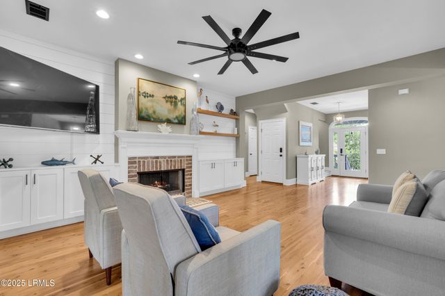 68 Royal Pointe Drive, Hilton Head Island, SC 29926