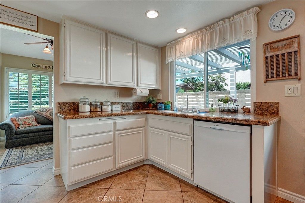 25839 Vaquero Court, Valencia, CA 91355 — photo 5