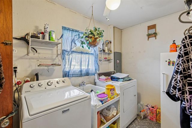 2210 GENTIAN ROAD, Venice, FL 34293