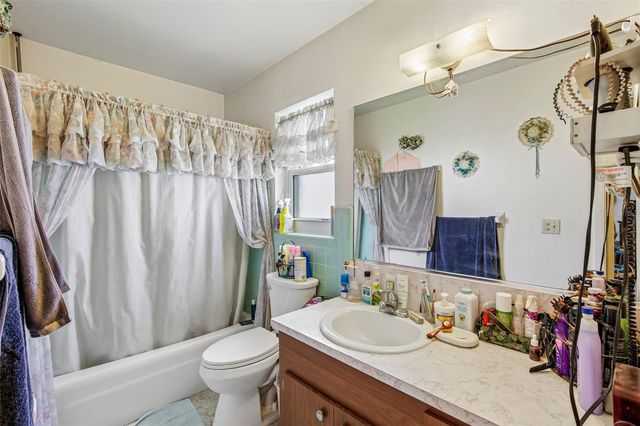 2210 GENTIAN ROAD, Venice, FL 34293