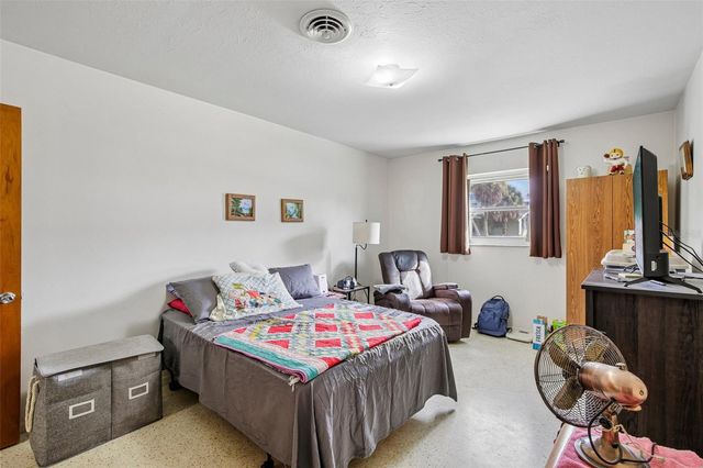 2210 GENTIAN ROAD, Venice, FL 34293