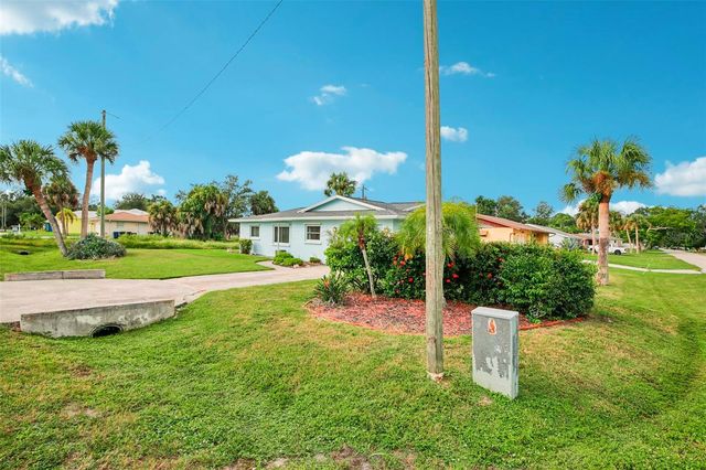 2210 GENTIAN ROAD, Venice, FL 34293