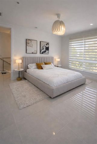 6671 NW 105th Ave, Doral, FL 33178