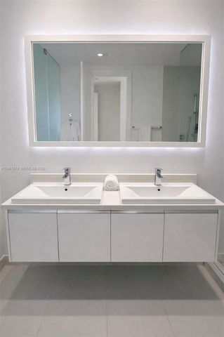 6671 NW 105th Ave, Doral, FL 33178