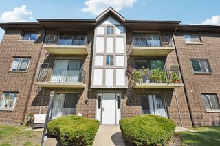 1751 S Washington Street 1, Naperville, IL 60565