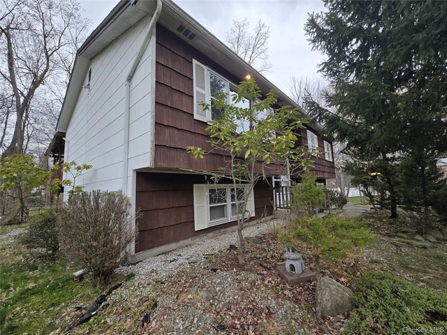 12 Green Bower Lane, New City, NY 10956