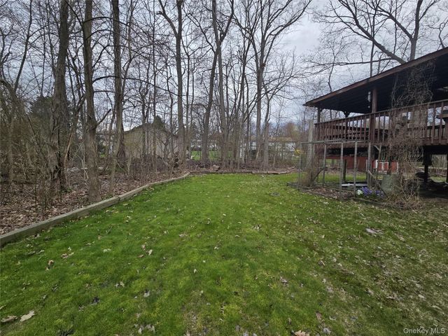 12 Green Bower Lane, New City, NY 10956