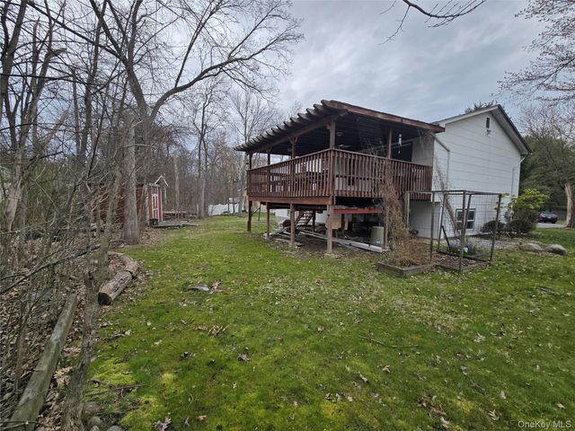 12 Green Bower Lane, New City, NY 10956