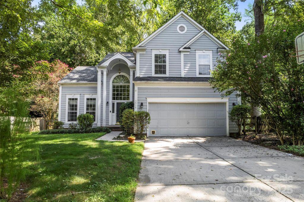 3516 Crescent Knoll Drive, Matthews, NC 28105