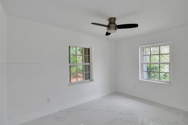 265 NW 135th St, North Miami, FL 33168