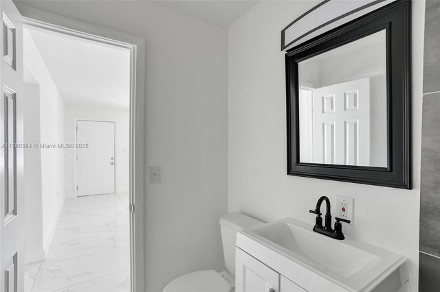 265 NW 135th St, North Miami, FL 33168