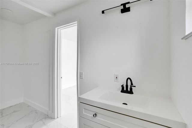 265 NW 135th St, North Miami, FL 33168