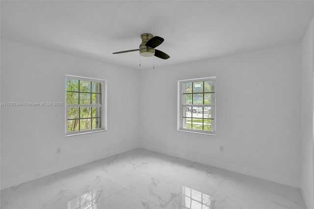 265 NW 135th St, North Miami, FL 33168