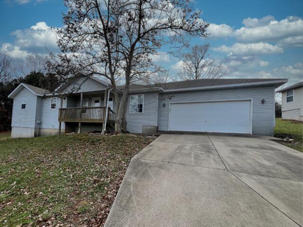 198 Wright Road, Reeds Spring, MO 65737