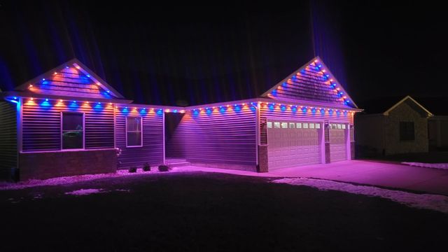 761 Sweet Wood Lane, Blue Grass, IA 52726