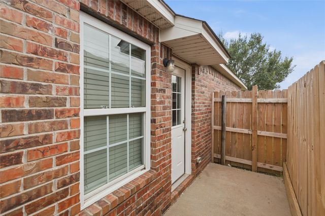 14820 S Toledo Avenue, Bixby, OK 74008