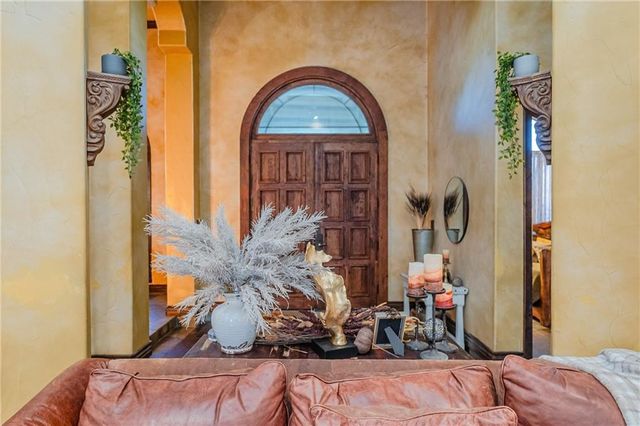 5 W Pond, Rockport, TX 78382