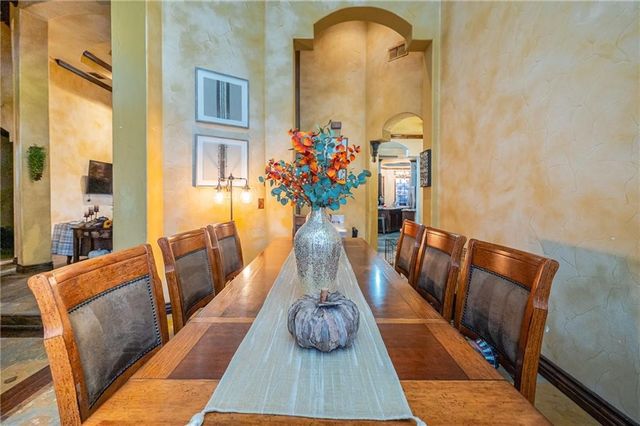 5 W Pond, Rockport, TX 78382