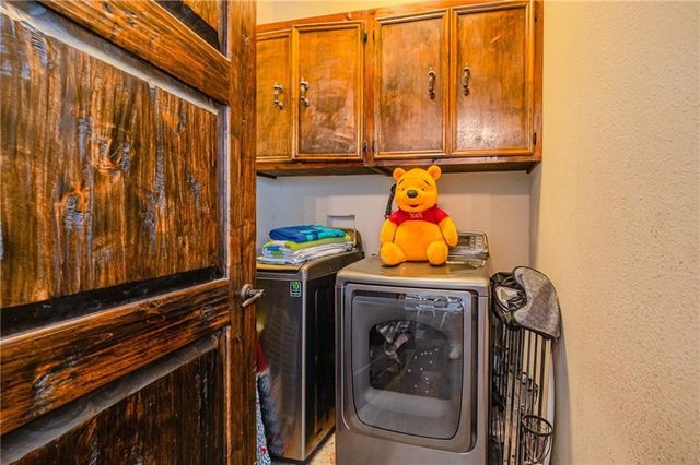 5 W Pond, Rockport, TX 78382