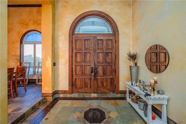 5 W Pond, Rockport, TX 78382