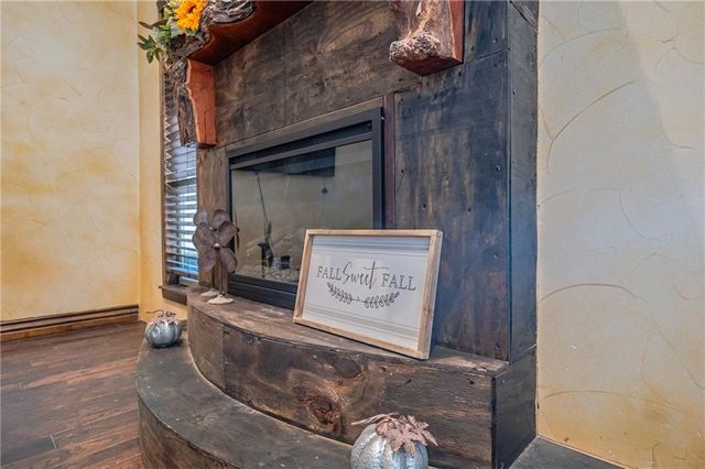 5 W Pond, Rockport, TX 78382