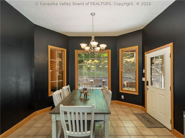 2290 Trace Creek Road, Hurricane, WV 25526