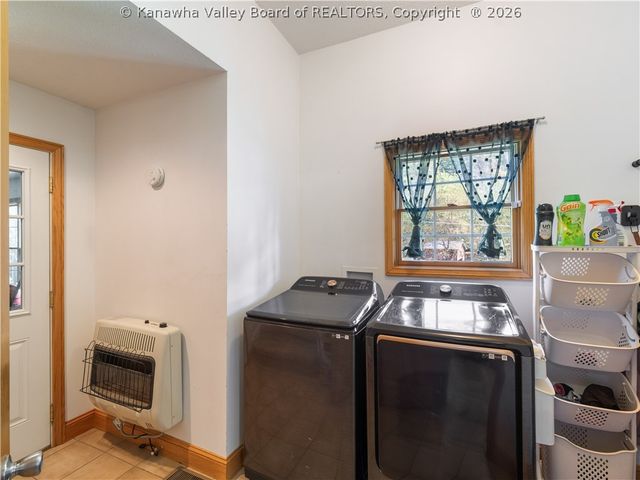 2290 Trace Creek Road, Hurricane, WV 25526