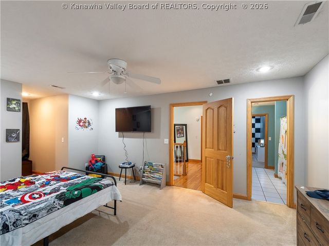 2290 Trace Creek Road, Hurricane, WV 25526