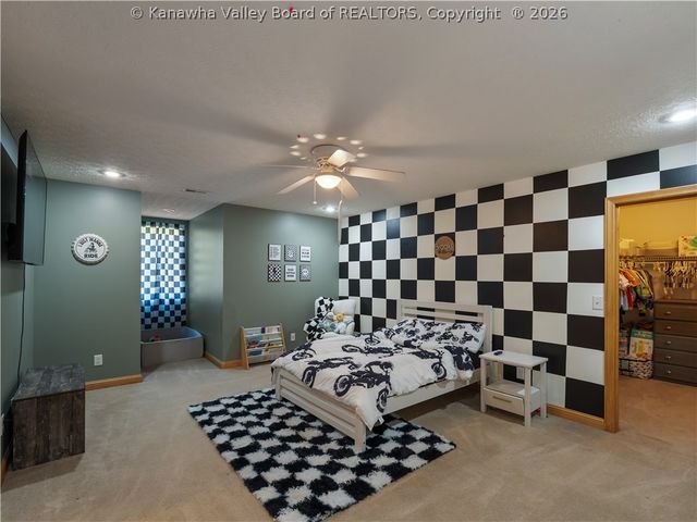 2290 Trace Creek Road, Hurricane, WV 25526