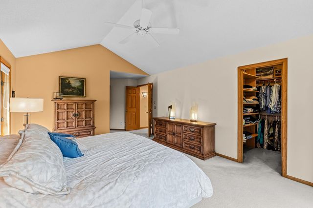 655 Evergreen Circle, Shoreview, MN 55126