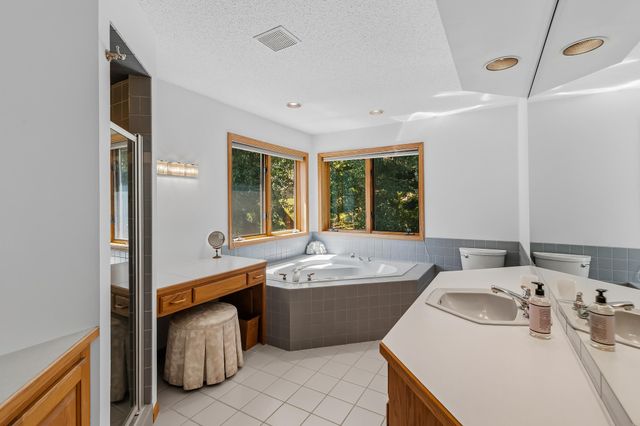 655 Evergreen Circle, Shoreview, MN 55126