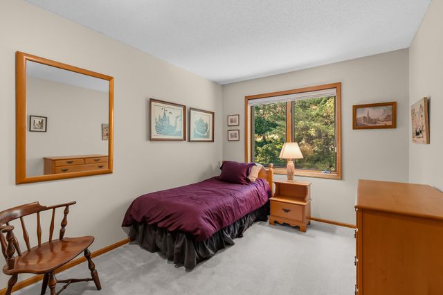 655 Evergreen Circle, Shoreview, MN 55126