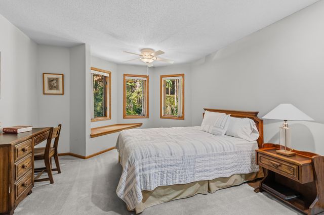 655 Evergreen Circle, Shoreview, MN 55126