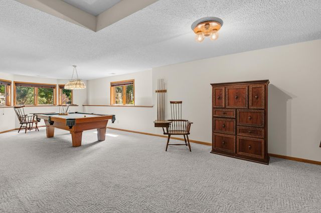 655 Evergreen Circle, Shoreview, MN 55126