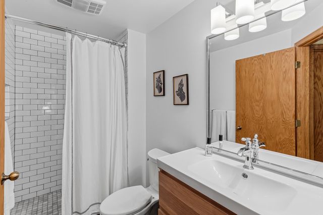 655 Evergreen Circle, Shoreview, MN 55126