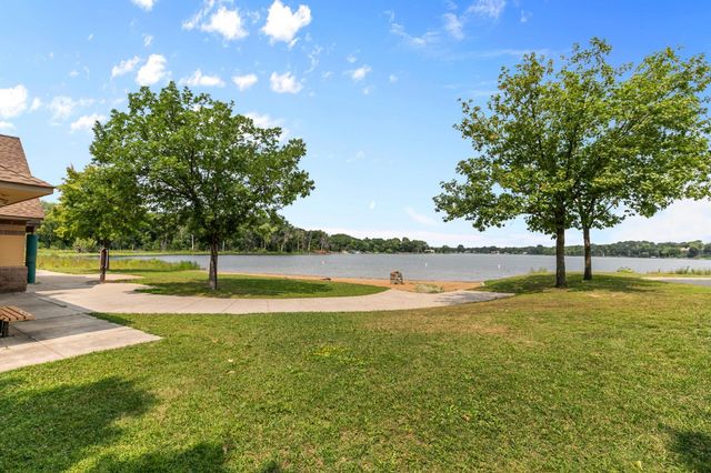655 Evergreen Circle, Shoreview, MN 55126