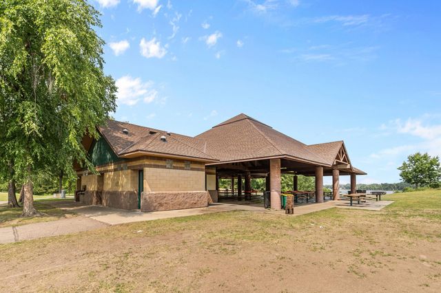 655 Evergreen Circle, Shoreview, MN 55126
