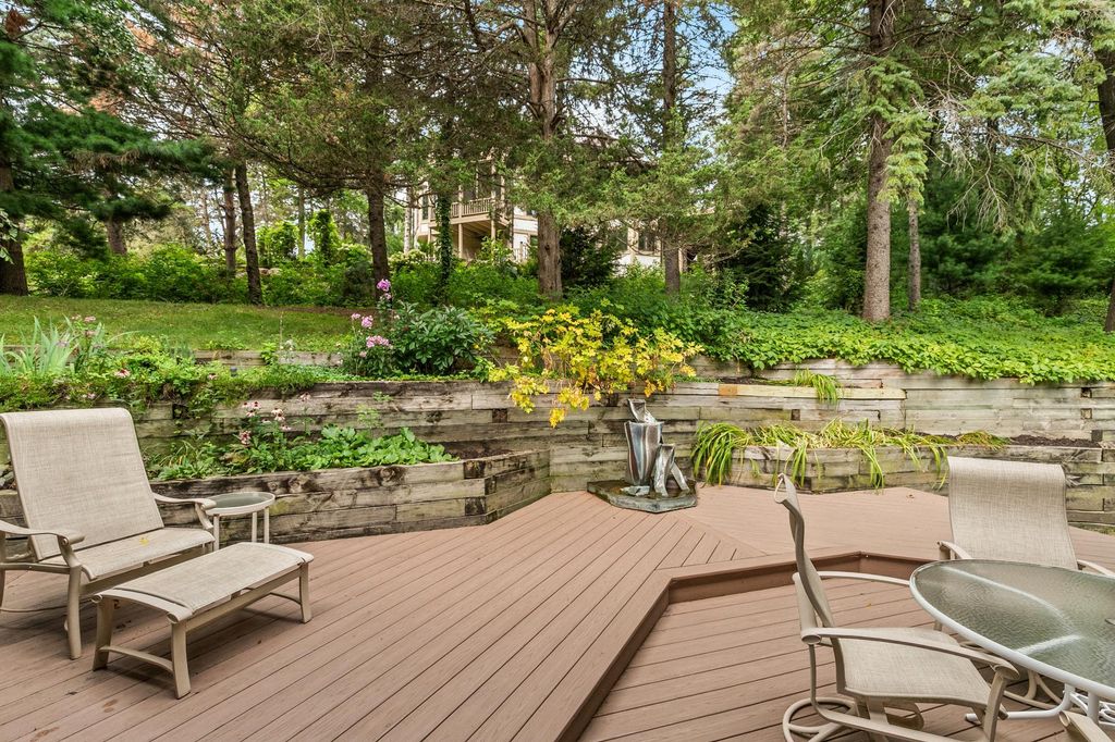 655 Evergreen Circle, Shoreview, MN 55126 — photo 4