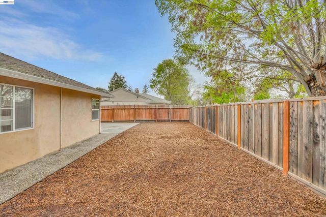 1954 1954 Treadway Ln, Pleasant Hill, CA 94523