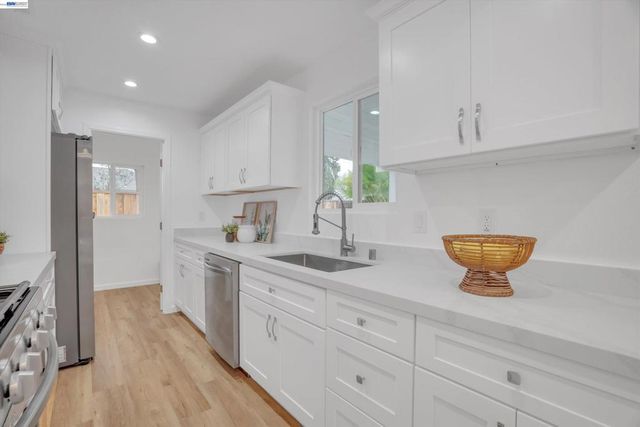 1954 1954 Treadway Ln, Pleasant Hill, CA 94523