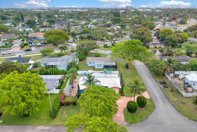 661 Eagle Circle, Delray Beach, FL 33444