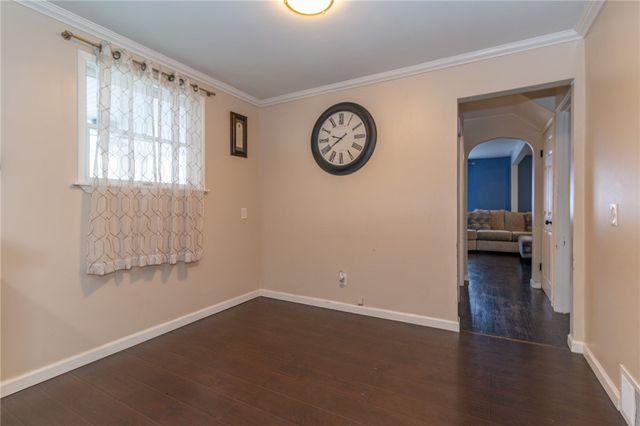 6808 Monroe Ave, West Mifflin, PA 15122