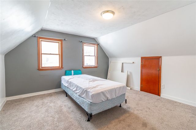 6808 Monroe Ave, West Mifflin, PA 15122