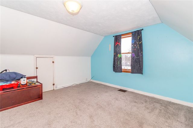 6808 Monroe Ave, West Mifflin, PA 15122