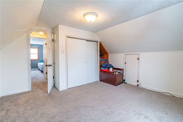 6808 Monroe Ave, West Mifflin, PA 15122