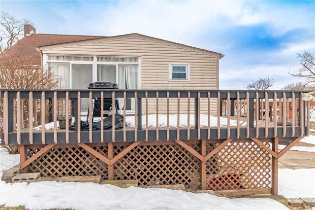 6808 Monroe Ave, West Mifflin, PA 15122