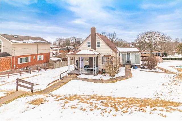 6808 Monroe Ave, West Mifflin, PA 15122