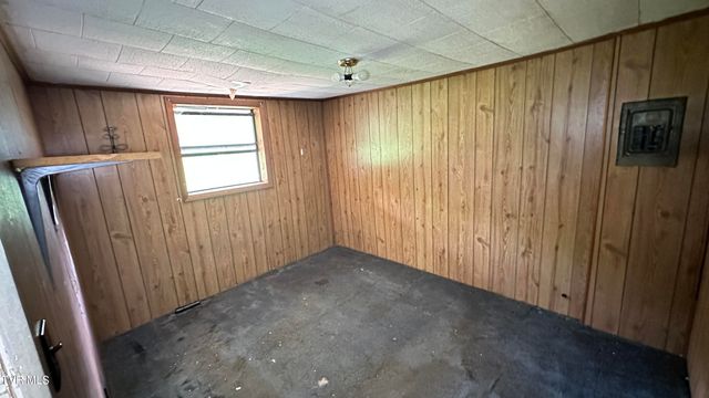 828 Clairmont Road, Johnson City, TN 37601