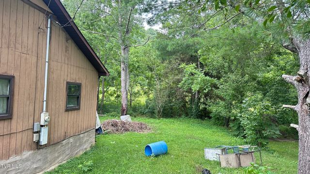 828 Clairmont Road, Johnson City, TN 37601